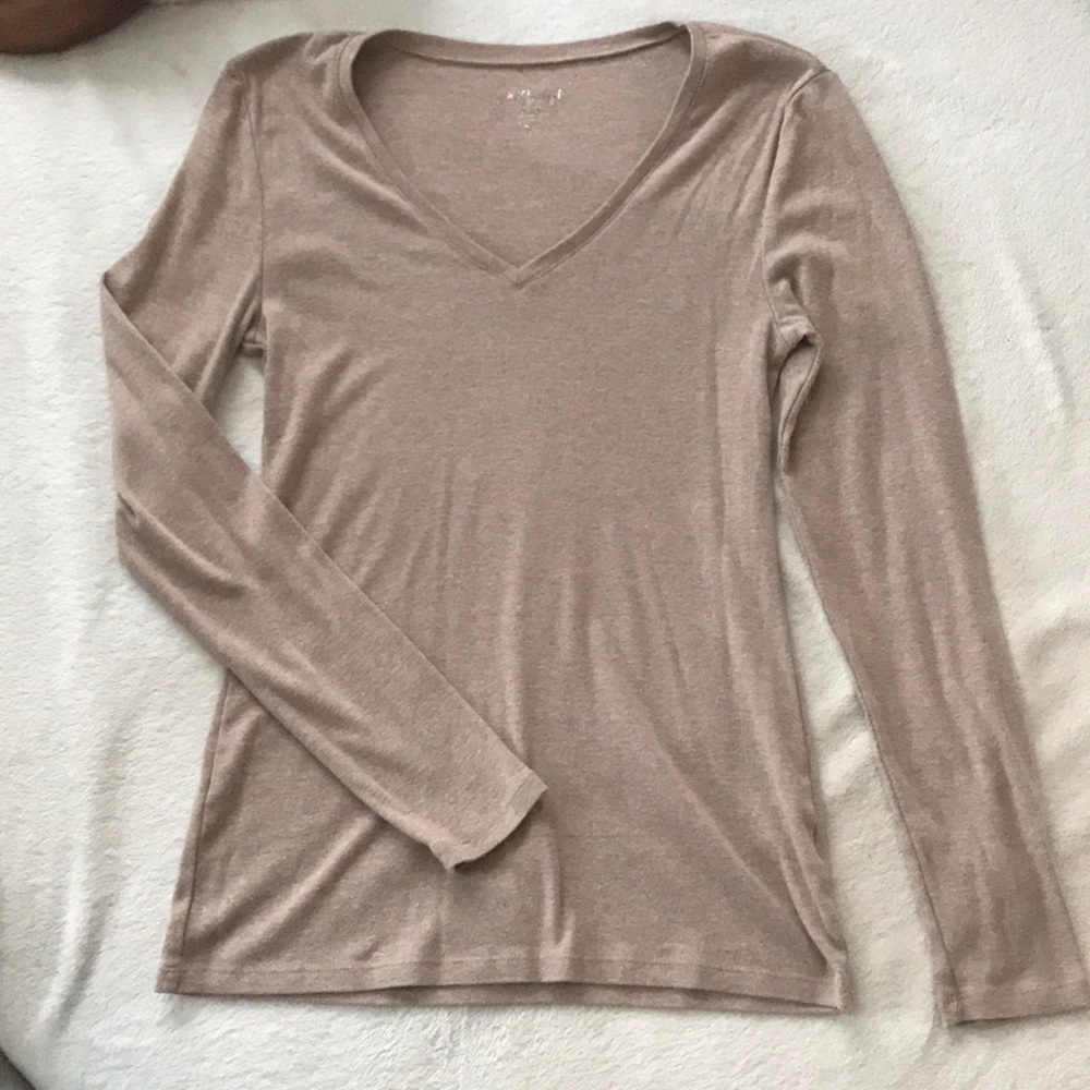 Tan/brown long sleeve, v-neck old navy perfect tee